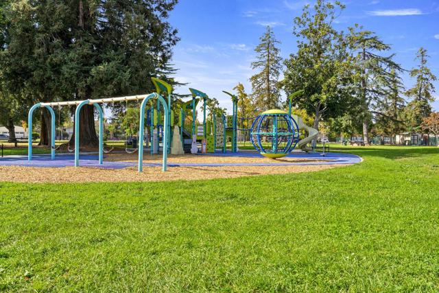 1799 Bradford Way, San Jose CA: https://media.crmls.org/mediaz/8b8731a8-5ff1-4b59-8c1e-81633f7e8f8f.jpg