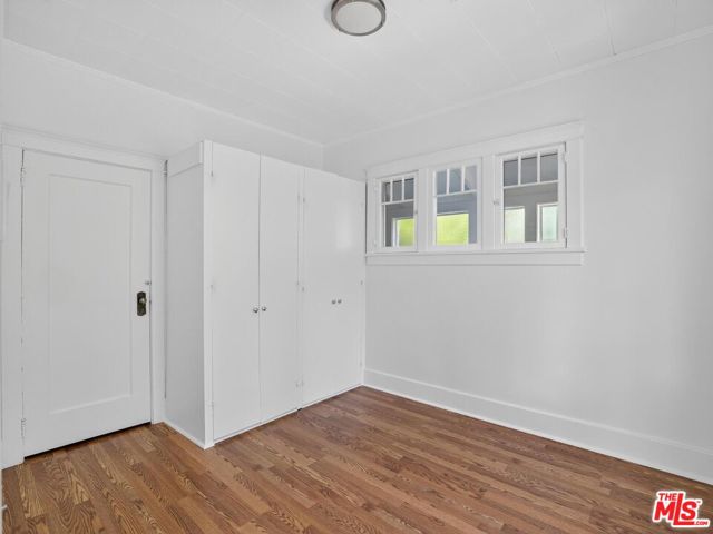 2565 Glen Green Street, Los Angeles CA: https://media.crmls.org/mediaz/8b8788cb-2031-4bde-9630-94c3d6ded78f.jpg