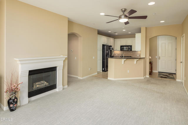 Detail Gallery Image 5 of 26 For 1740 Tanager St #2-201,  Ventura,  CA 93003 - 3 Beds | 2 Baths