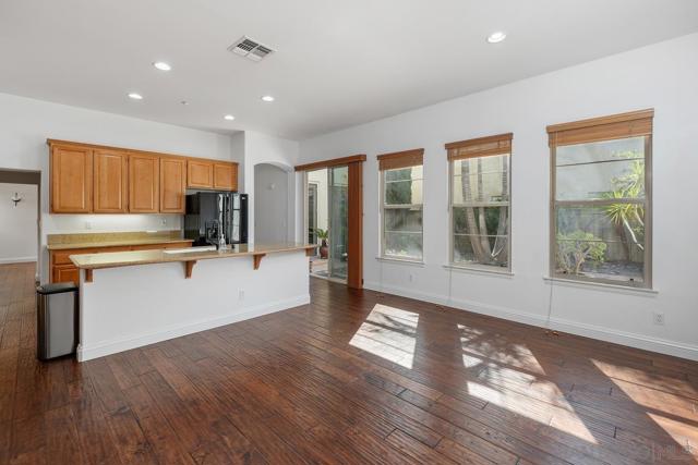 14694 Via Monteverde, San Diego CA: https://media.crmls.org/mediaz/8b8841a0-fbb4-42c5-8e03-9721ebc5b1d8.jpg