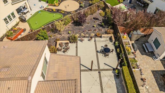 586 Braden Way, Marina CA: https://media.crmls.org/mediaz/8b888041-84ac-4385-bfb1-5e7203001dc9.jpg