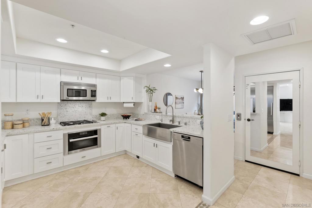 7520 Draper Ave - photo 8