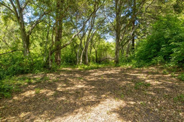 5090 La Honda Road,  CA: https://media.crmls.org/mediaz/8b89b1a0-f0d2-4ce6-b896-93bad20727c1.jpg
