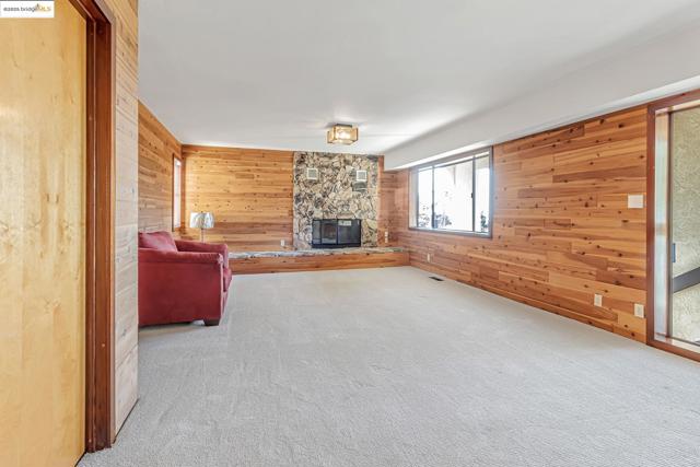 1518 MADERA CT, El Cerrito CA: https://media.crmls.org/mediaz/8b89e702-6b4c-4609-89aa-82decfb87cea.jpg
