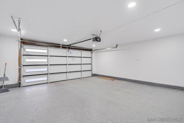 3161 Skipper St, San Diego CA: https://media.crmls.org/mediaz/8b8a3360-02f9-4c0e-bbef-e08a267c6f3e.jpg