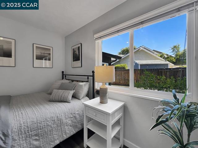 14 Mt Eden Pl, Clayton CA: https://media.crmls.org/mediaz/8b8af8c4-736c-4097-805f-10690912fc34.jpg