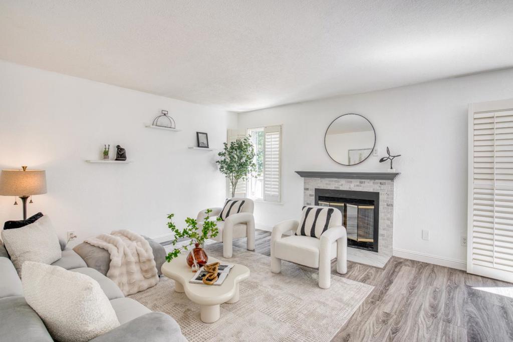 340 N Wildwood