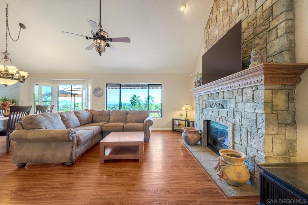 1419 Rimrock Drive - photo 5