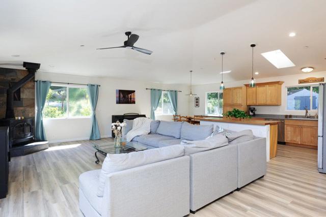 2889 Branciforte Drive, Santa Cruz CA: https://media.crmls.org/mediaz/8b8d00be-a873-446c-b579-11ff4cb64385.jpg