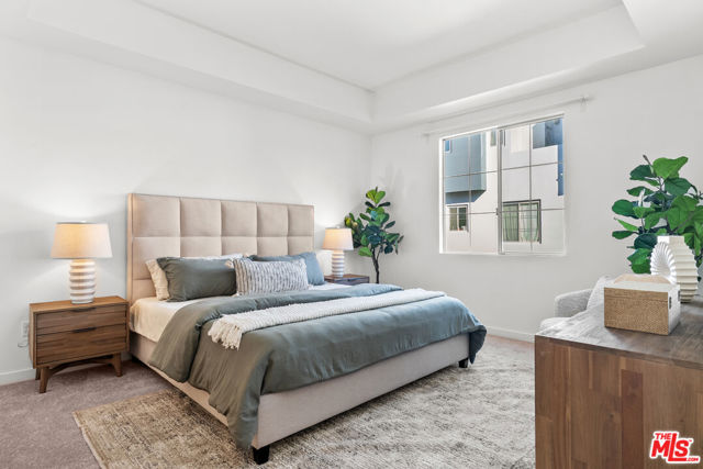 5350 Playa Vista Drive, Playa Vista CA: https://media.crmls.org/mediaz/8b8dd832-f822-4a74-9325-2ef88cfcf6a4.jpg