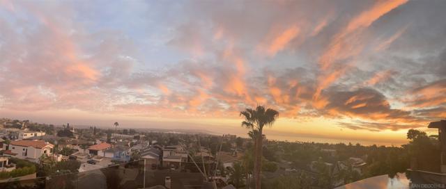 1173 Van Nuys, San Diego CA: https://media.crmls.org/mediaz/8b8f02b2-616e-4c0f-8fd5-007e9bc9ac16.jpg