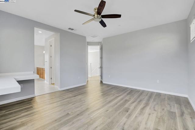 269 Alta St, Brentwood CA: https://media.crmls.org/mediaz/8b8fcde4-2a67-4a60-8789-c70c2c759519.jpg