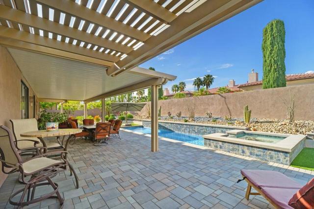 69806 Camino Pacifico, Rancho Mirage CA: https://media.crmls.org/mediaz/8b8fd7c1-5a61-44b6-96aa-2e9cf2acd6e0.jpg