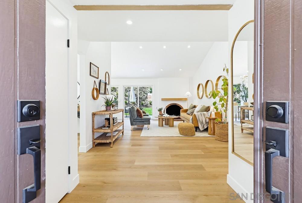 725 Santa Florencia - photo 17