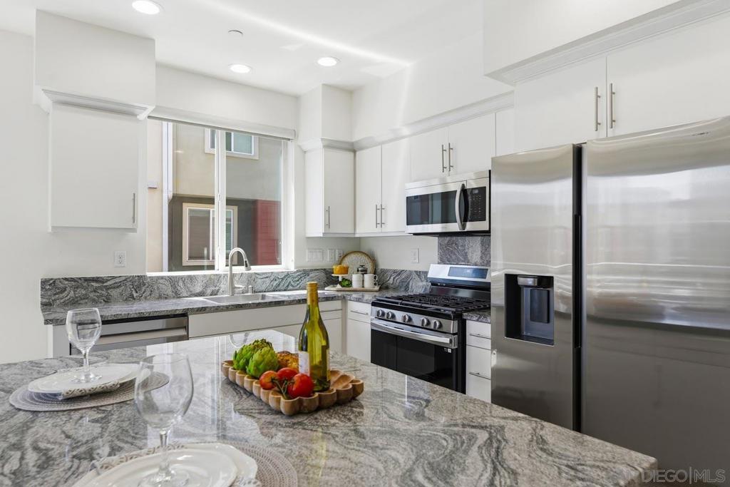 214 Antoni Gln - photo 2