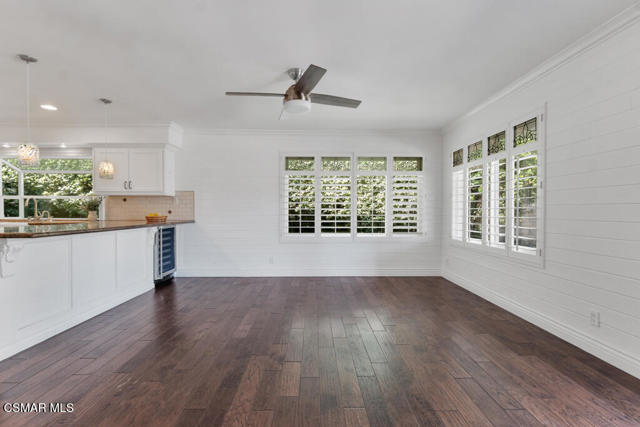 6344 Kerryhill Court, Agoura Hills CA: https://media.crmls.org/mediaz/8b908c43-454b-4add-8bd1-121c7d540197.jpg