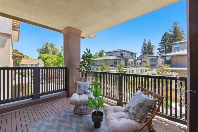 332 Marquetta Circle, Mountain View CA: https://media.crmls.org/mediaz/8b917ef1-5ac3-454a-9879-a96e4b342fd1.jpg