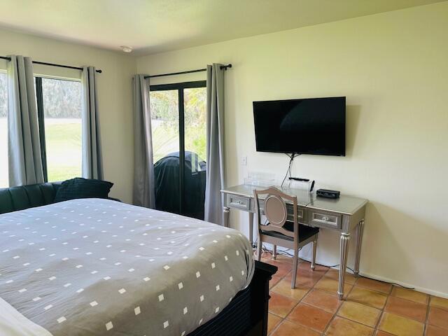 40511 Pebble Beach Circle, Palm Desert CA: https://media.crmls.org/mediaz/8b91cccc-6b43-468a-b121-06e9567cb274.jpg