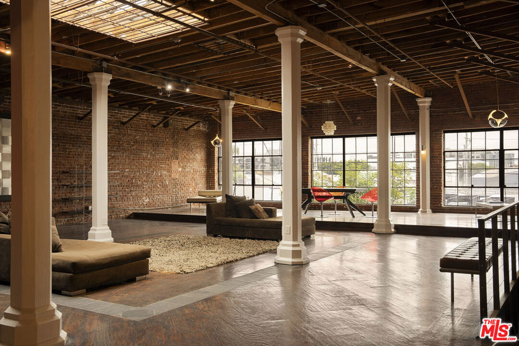 MLS #24467847 img 21