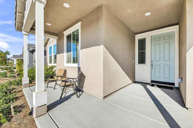 Detail Gallery Image 5 of 30 For 30462 Gardener Ln, Menifee,  CA 92584 - 4 Beds | 2/1 Baths