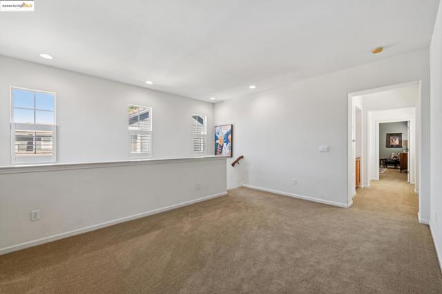 1027 Azuar Drive, Vallejo CA: https://media.crmls.org/mediaz/8b928319-11f7-4bb9-924a-439258a3fef7.jpg