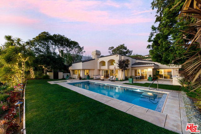 4 Bed Home for Sale in Malibu, California