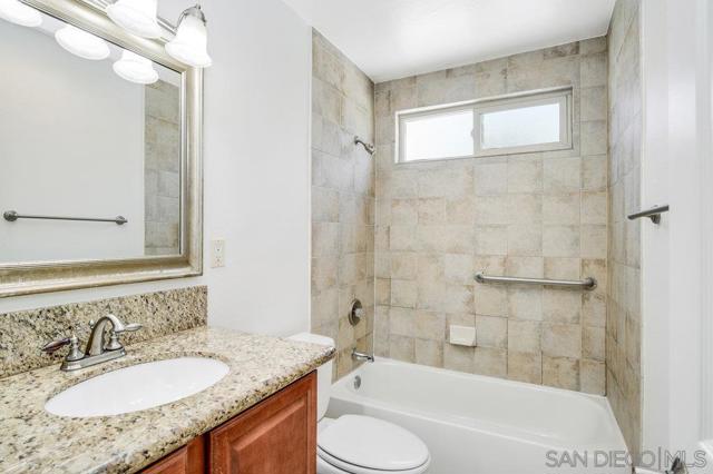 Image 20 of 25 For 4737 34th St  Unit #7