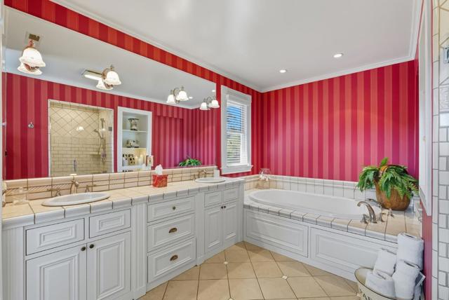 120 Oak Meadow Drive, Los Gatos CA: https://media.crmls.org/mediaz/8b93cdcb-33a0-47ad-bd65-897a924dced1.jpg