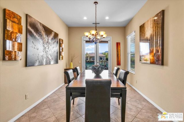 109 Shoreline Drive, Rancho Mirage CA: https://media.crmls.org/mediaz/8b94233e-8909-4943-bd7f-762ede344a69.jpg