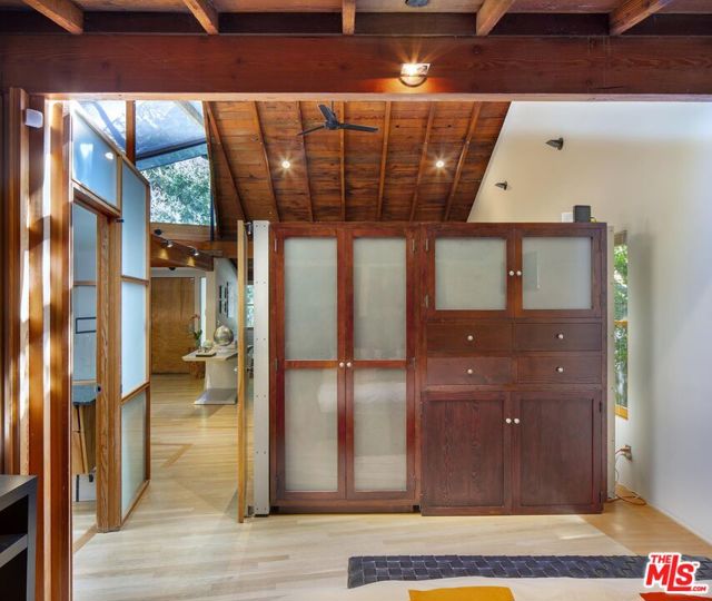 Drew Fenton | 10335 Oletha Lane Los Angeles CA | MLS: 7455546 Drew Fenton | 10335 Oletha Lane Los Angeles CA | MLS: 7455546