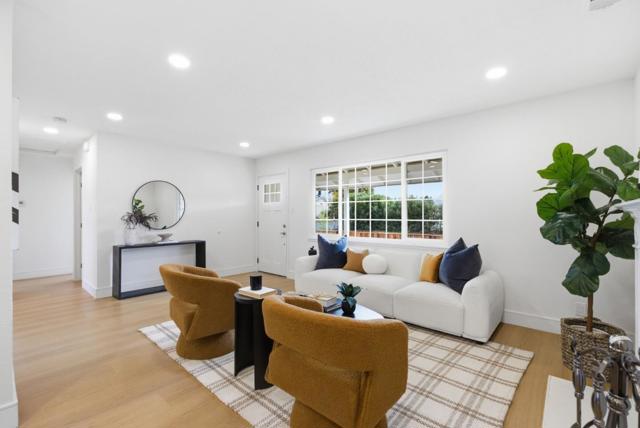 2165 Bray Avenue, Santa Clara CA: https://media.crmls.org/mediaz/8b956735-8b87-4a2f-9a98-d1326280e961.jpg