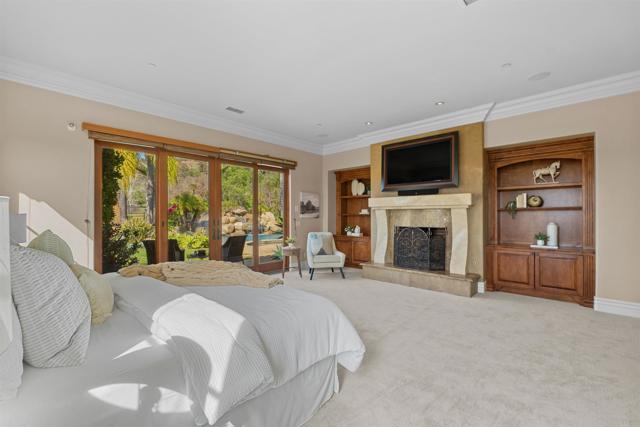 Detail Gallery Image 17 of 67 For 2428 Catalina Ave, Vista,  CA 92084 - 5 Beds | 5/1 Baths