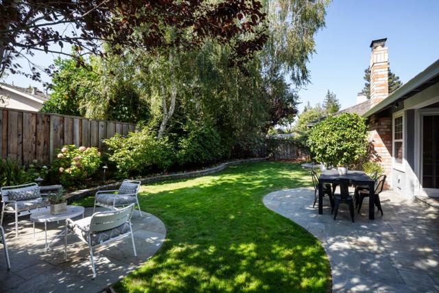 3418 Stacey Court, Mountain View CA: https://media.crmls.org/mediaz/8b96aa4c-18a4-4974-a6b2-9207dbfcdc3a.jpg