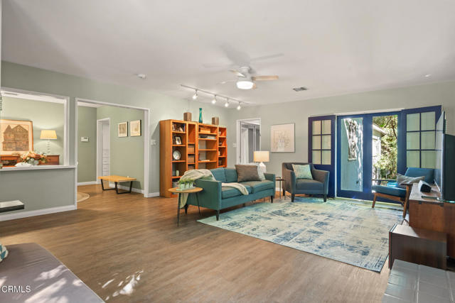 Detail Gallery Image 7 of 26 For 1640 Pasadena Glen Rd, Pasadena,  CA 91107 - 2 Beds | 2 Baths