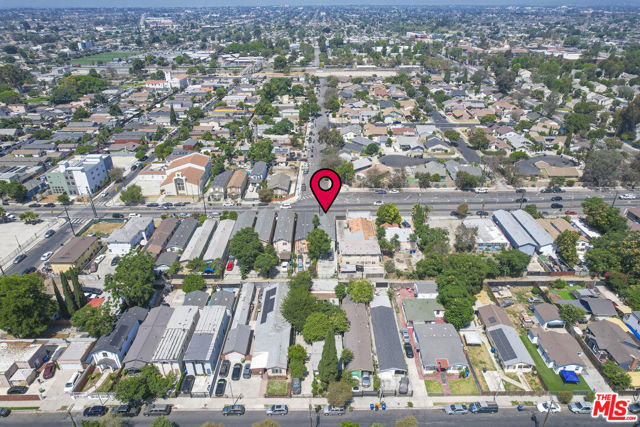 10376 Wilmington Avenue, Los Angeles CA: https://media.crmls.org/mediaz/8b9801e1-740b-4c96-8127-537633377df0.jpg