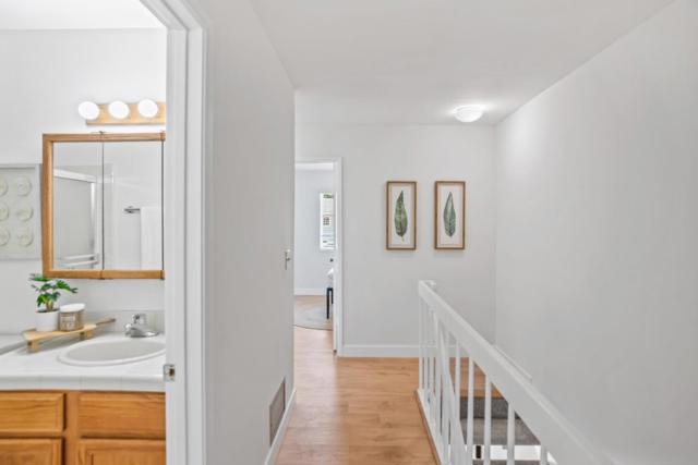 26 Saw Mill Court, Mountain View CA: https://media.crmls.org/mediaz/8b99485b-5f6d-487e-8e95-8337585031c1.jpg