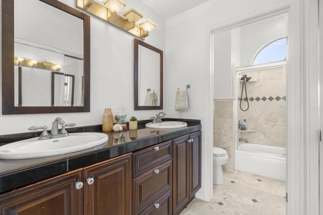873 Boardwalk Place,  CA: https://media.crmls.org/mediaz/8b9965da-2173-4d5b-a6ec-65563214ef83.jpg
