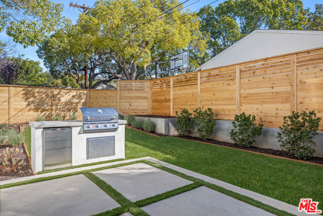 Drew Fenton | 744 Almar Avenue Pacific Palisades CA | MLS: 7446010 Drew Fenton | 744 Almar Avenue Pacific Palisades CA | MLS: 7446010