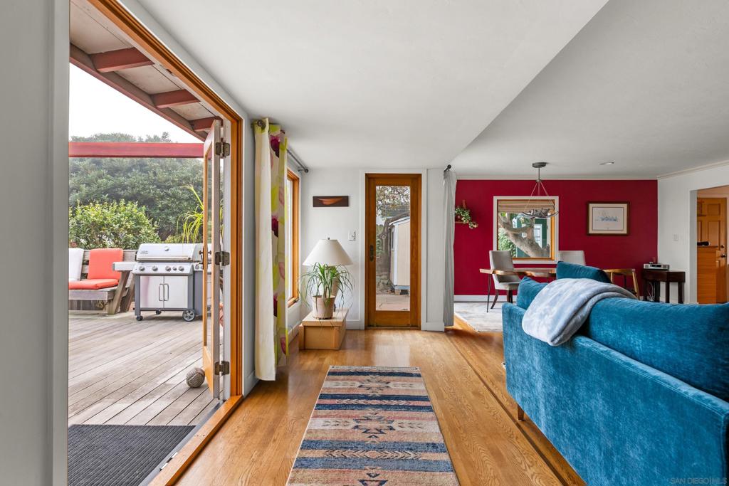 541 Tarento Dr - photo 2