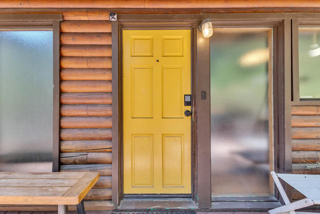54385 S S. Circle Drive, Idyllwild CA: https://media.crmls.org/mediaz/8b9af144-b0a4-4f62-ab00-1308620b660b.jpg