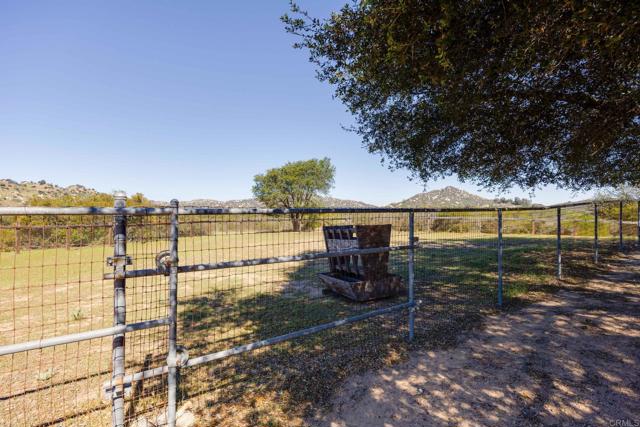 Detail Gallery Image 36 of 60 For 10204 Mount Olympus Valley Rd Rd, Fallbrook,  CA 92028 - 3 Beds | 2/1 Baths
