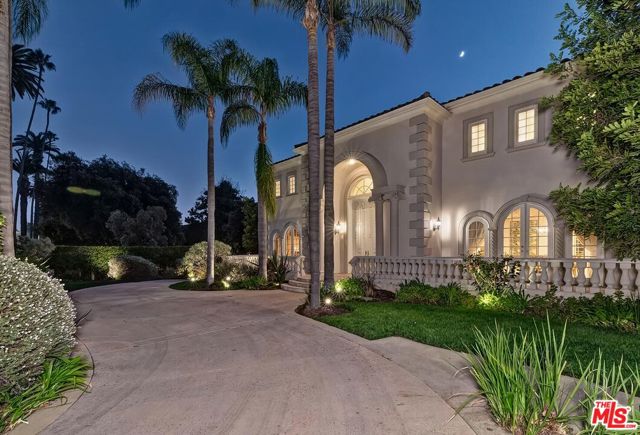701 North Beverly Drive photo 3