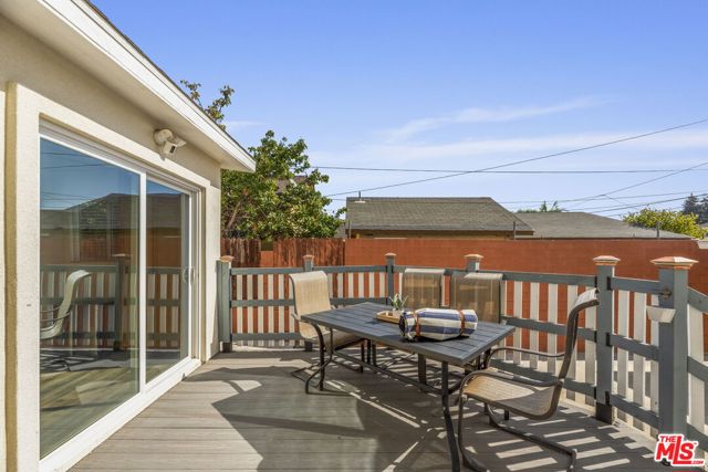 914 Alpha Street, Inglewood CA: https://media.crmls.org/mediaz/8b9d0078-90d4-4300-9cc1-995a6667057f.jpg