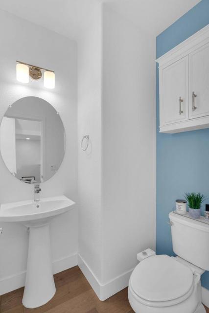 29255 Hub Court, Hayward CA: https://media.crmls.org/mediaz/8b9db420-33e0-41a6-b416-9136293f0663.jpg