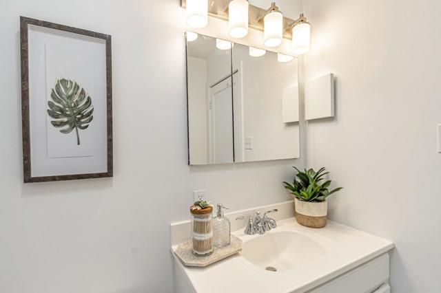 928 Peggy Lane, Menlo Park CA: https://media.crmls.org/mediaz/8b9f670f-0cac-4008-ac9c-a89ff7aa46c7.jpg