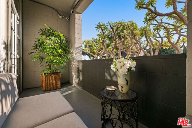 710 N Orlando Avenue, West Hollywood CA: https://media.crmls.org/mediaz/8b9fe24e-c79c-44ea-881c-be579b99474c.jpg