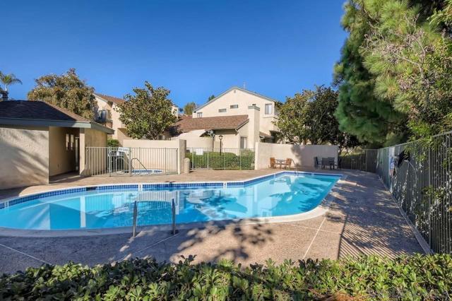 9997 Paseo Montril, San Diego CA: https://media.crmls.org/mediaz/8b9ffb3b-dca8-4504-bbd3-23f74adecaf0.jpg