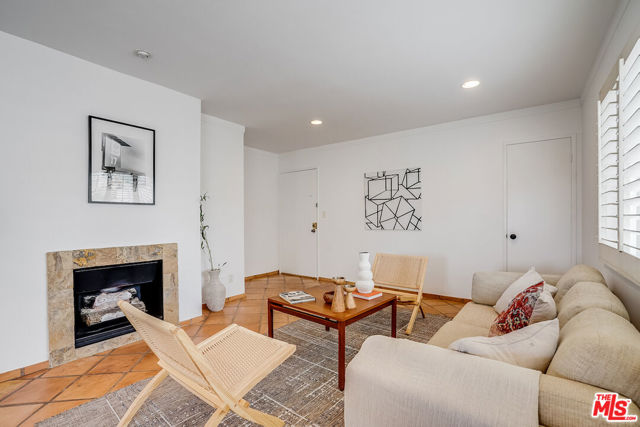 927 21st Street, 7 photo 5
