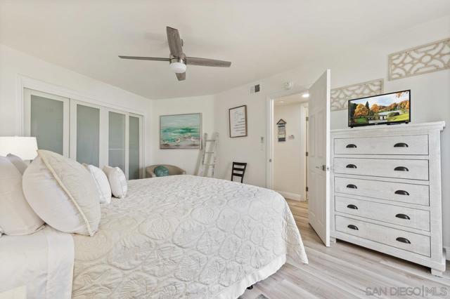 803 S Pacific St, Oceanside CA: https://media.crmls.org/mediaz/8ba27cce-70a1-48e8-a79d-d71b3761bd75.jpg