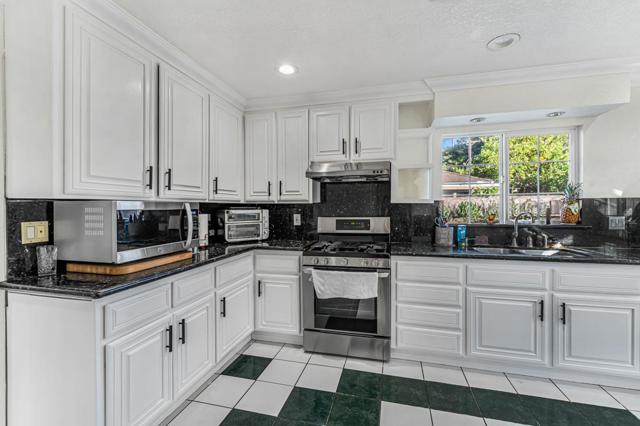 787 Macredes Avenue, San Jose CA: https://media.crmls.org/mediaz/8ba545b6-0f4b-4d86-b100-1d1bbf7485bb.jpg
